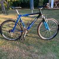 Bicicletta Cannondale M2000 MTB