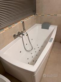 Vasca Idromassaggio Jacuzzi Duo (Air+Jet)