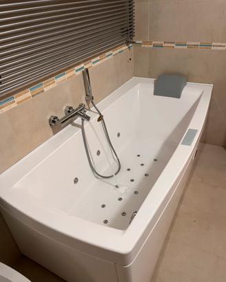 Vasca Idromassaggio Jacuzzi Duo (Air+Jet)