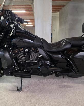 SPLENDIDA HARLEY DAVIDSON CVO STREET GLIDE ST TOTA