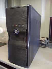 Case PC desktop vuoto