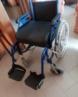 Carrozzina disabili E-Light più accessori