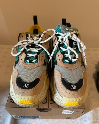 Balenciaga triple s