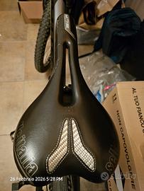 Sella Selle Italia SLR Superflow - Binari in Manga