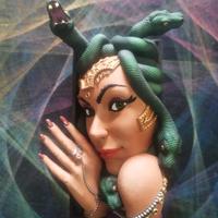 Book Nook Diorama Fermalibri Medusa dipinto a mano