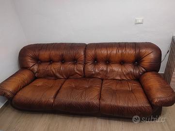 Divano in pelle 