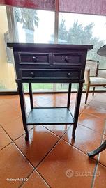 Comodino / Tavolino in Legno Nero con Cassetti