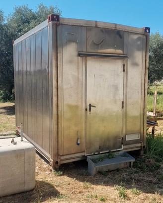 Container