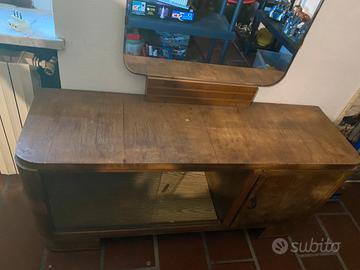 Mobile con vetrinetta e specchio