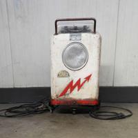 Caricabatterie vintage M.B.H.