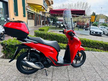 HONDA SH 150 TUTTO INCLUSO ANCHE PASSAGGIO! MINI