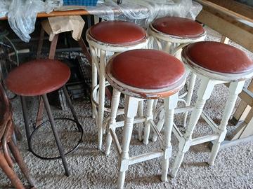 Sgabelli e sedie vintage 