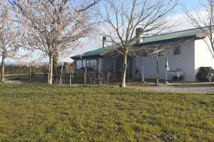 Terreno agricolo con annesso fabbricato agricolo