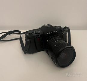 Pentax P30 con obbiettivo Pentax 28-70mm f.3.5-4.5