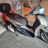 Piaggio Beverly 350