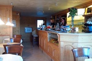 Attività bar-panificio con stabile