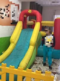 scivolo gonfiabile