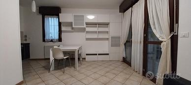 Trilocale arredato a Castel San Pietro Terme