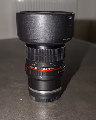 Samyang 14mm f/2.8 IF ED UMC Aspherical per Sony