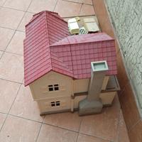 Casa giocattolo che si apre