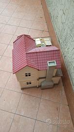 Casa giocattolo che si apre