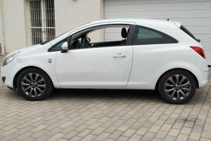 Opel Corsa 4^Serie 2010 1.2 Club 85cv_Neopatentati