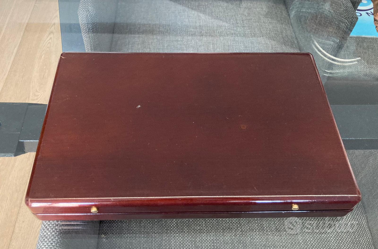 Scatola Portasigari In Legno. | Art International Casa D'Aste - Foto 5