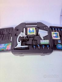 Microscopio Bresser in valigetta con accessori