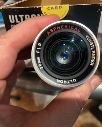 Raro voightlander ultron 28 1.9 asph