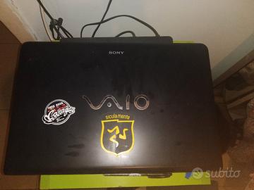 130 Sony vaio i5 con ssd .6 ram

