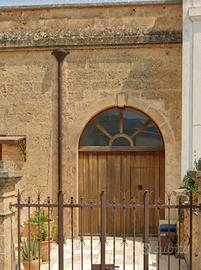 Portone massiccio in legno di rovere
