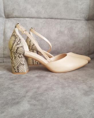 Scarpe décolleté in pelle bianca