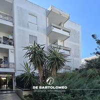 Via canale di sicilia app.to con box e p. auto