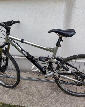 Mountain Bike Full Suspended Gary Fisher Cake
