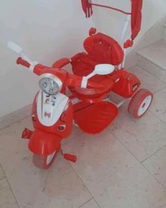 triciclo a spinta