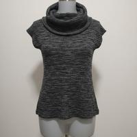 Maglia sottogiacca a collo alto in maglia operata 