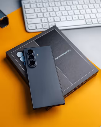 Samsung fold 8 Ultra 