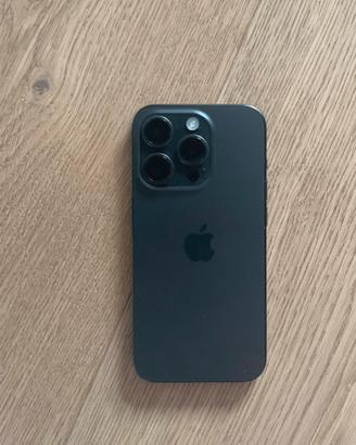 IPhone 15 pro 512 gb