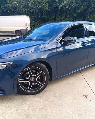 MERCEDES A180 PREMIUM
