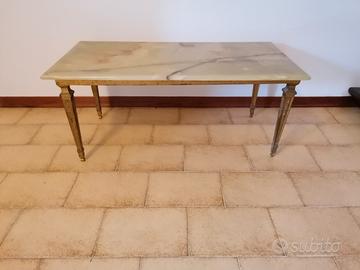 Tavolino in pietra onice verde