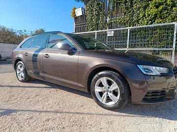 Audi A4 Avant 2.0 TDI 122 CV S tronic