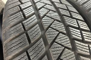 4x 205/40/18 86v vredstein invernali usate