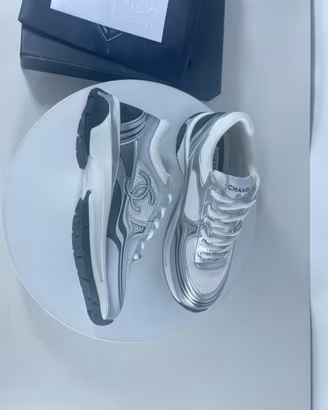 Scarpe chanel uomo taglia 43