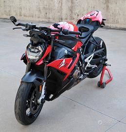 BMW S1000R – 21.500 km – Dicembre 2021 – €12.500