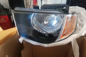 Faro sinistro Mitsubishi l200
