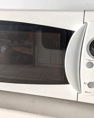 forno microonde Whirlpool AMW 201  bianco 18 Litri