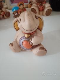 elefante di pezza con cuore thun