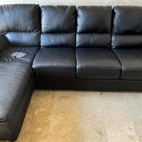 Divani ecopelle rovinati ma struttura ok