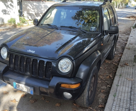 Jeep cherokee kj gancio traino