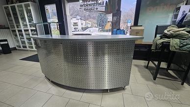 Banco per negozio con dignità!